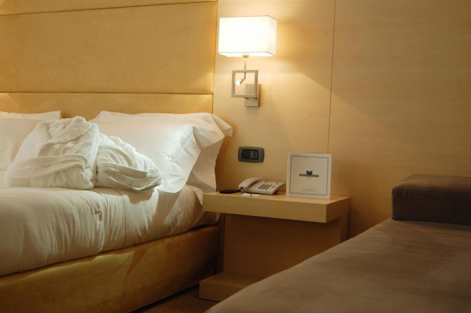 Best Western Plus Hotel Expo Villafranca di Verona Esterno foto
