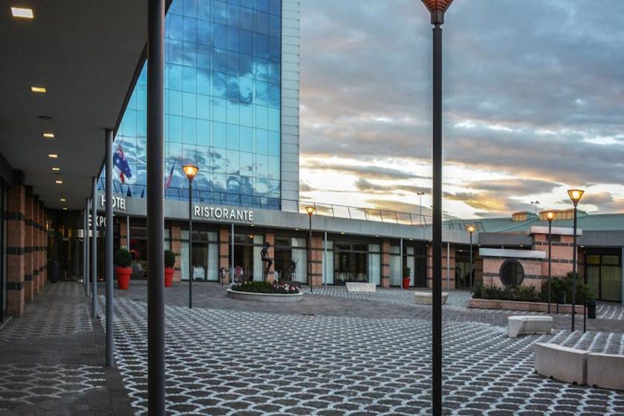 Best Western Plus Hotel Expo Villafranca di Verona Esterno foto